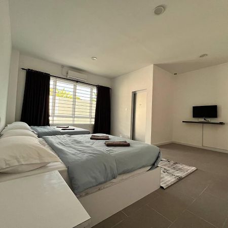 Ij Lodge Miri Bagian luar foto