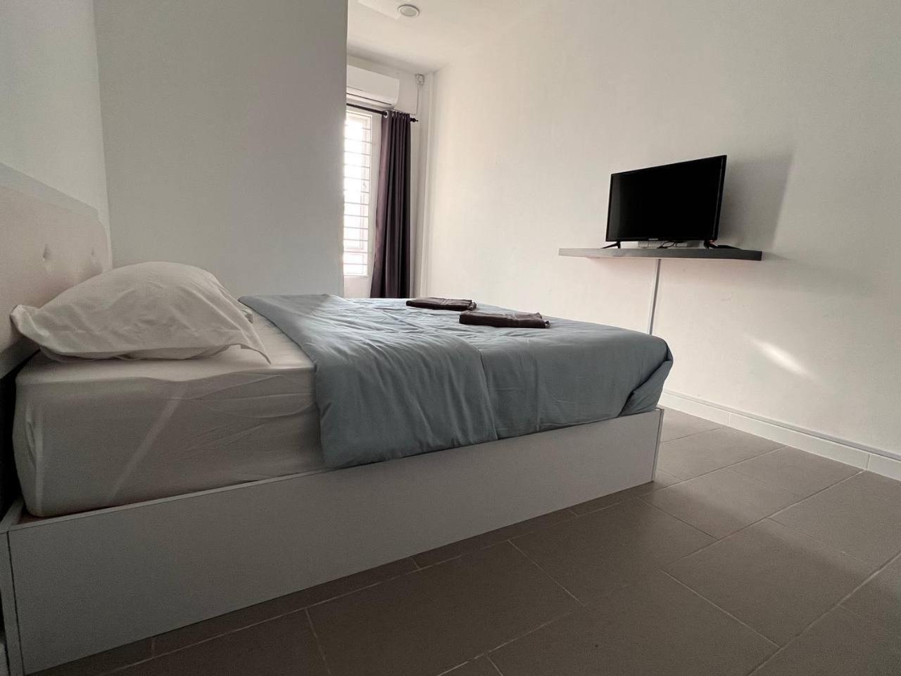 Ij Lodge Miri Bagian luar foto